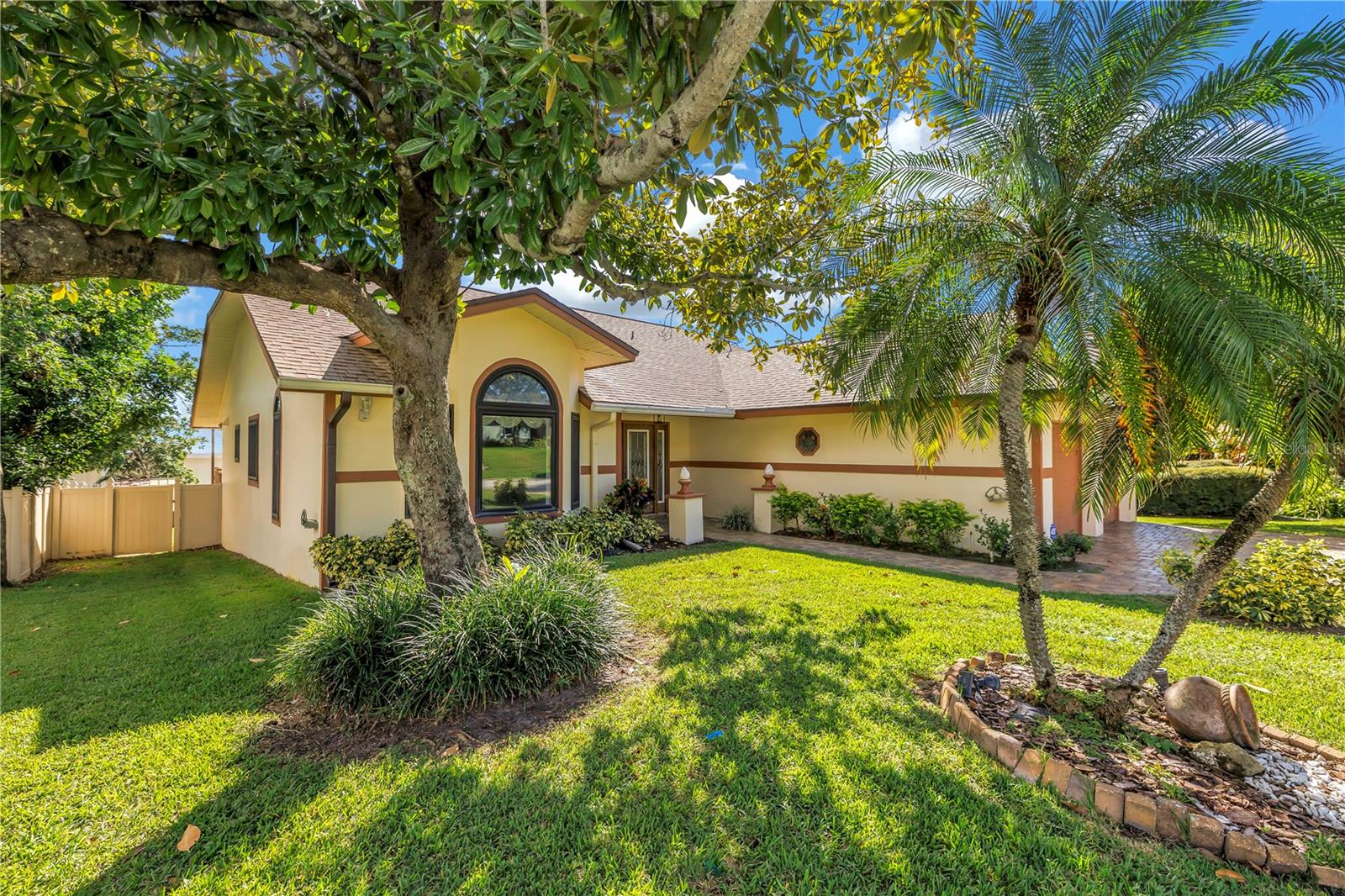 13000 FARMINGTON TRAIL, Seminole, FL 33776