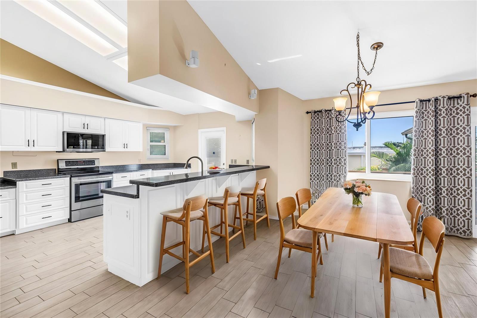 13000 FARMINGTON TRAIL, Seminole, FL 33776