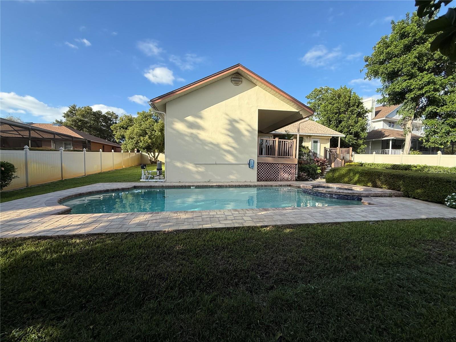 13000 FARMINGTON TRAIL, Seminole, FL 33776
