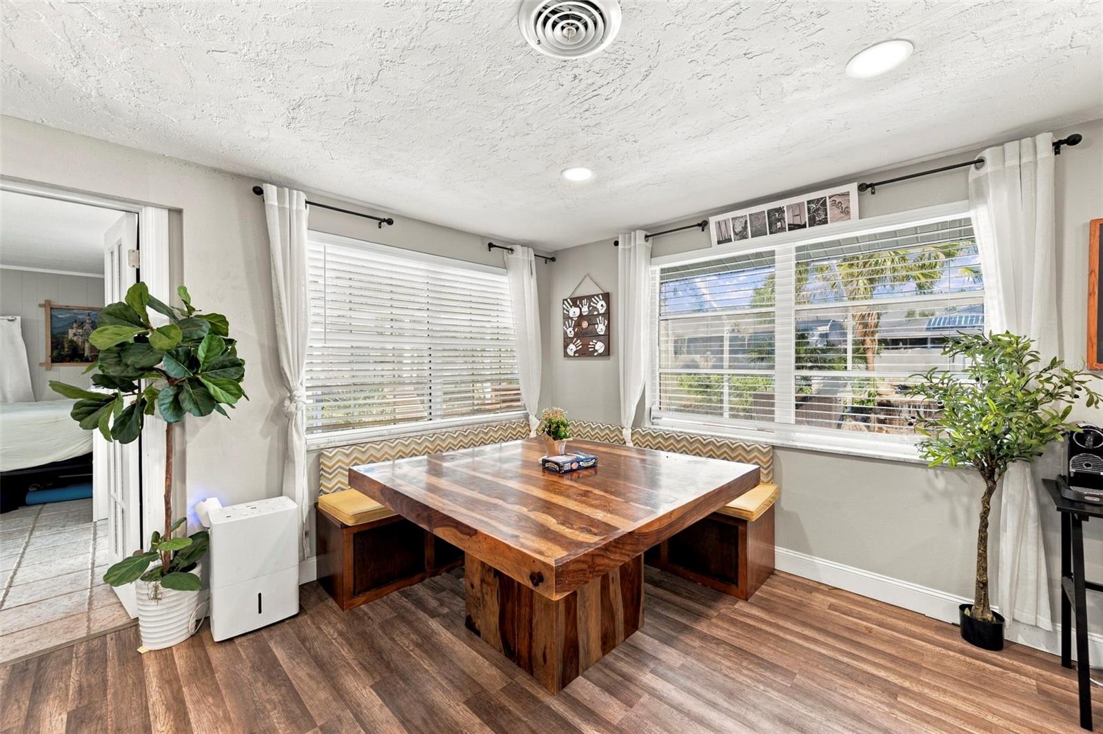 5105 W COUNTRY CLUB DRIVE, Sarasota, FL 34243
