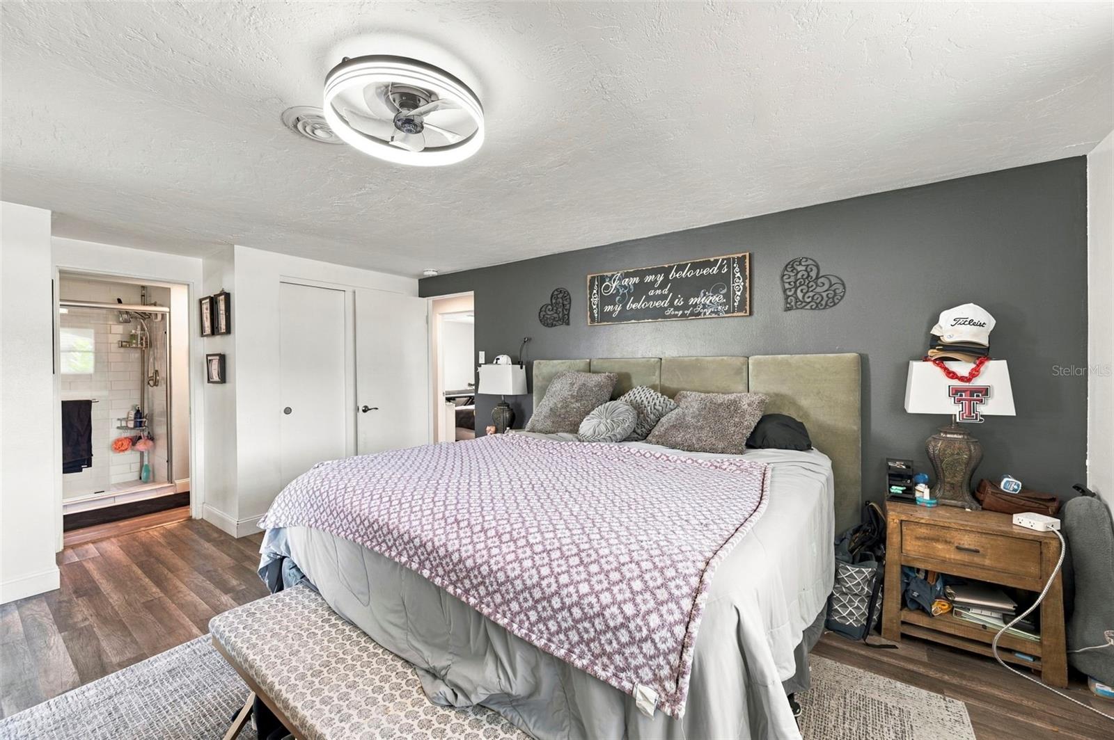 5105 W COUNTRY CLUB DRIVE, Sarasota, FL 34243