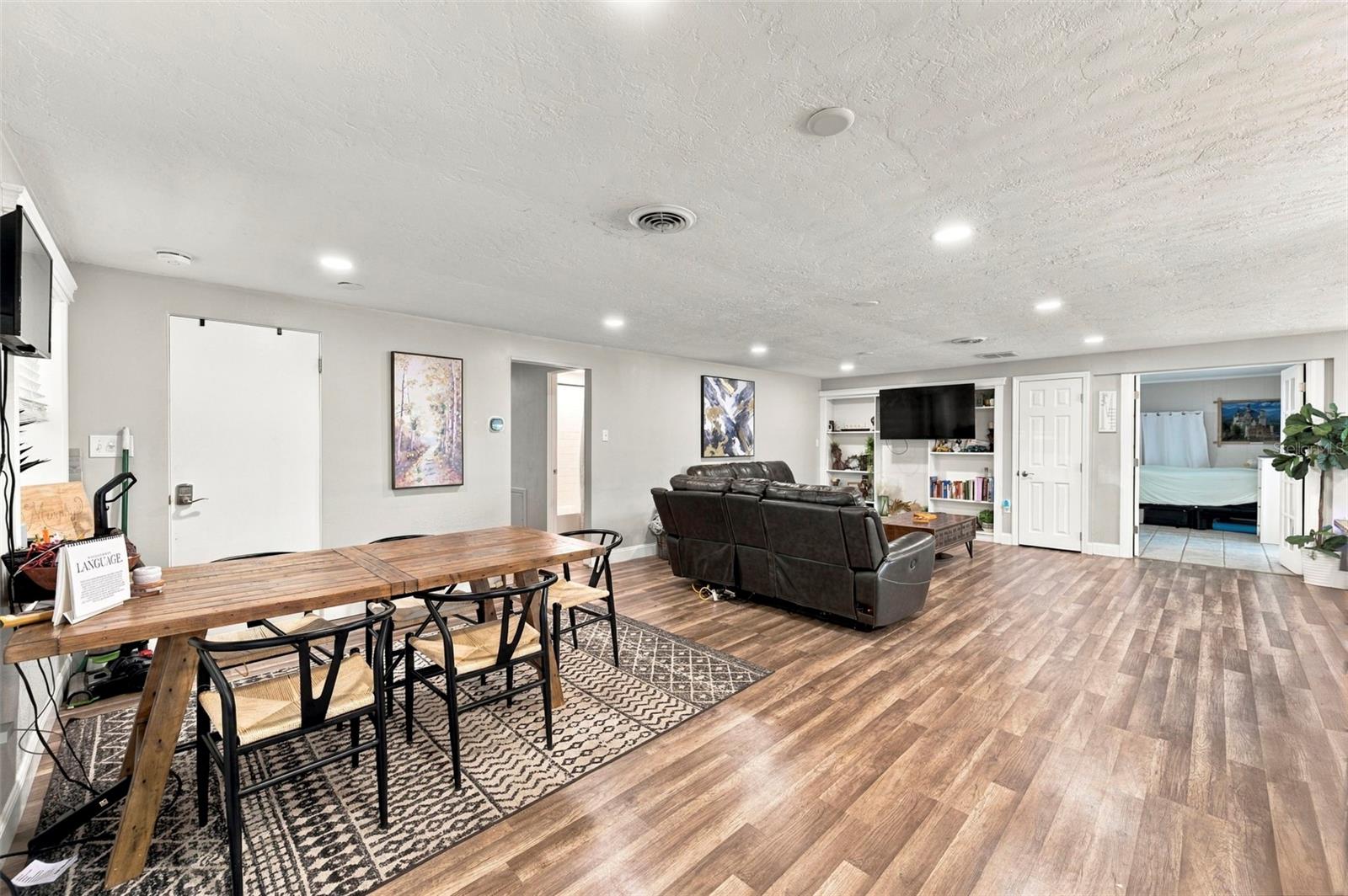 5105 W COUNTRY CLUB DRIVE, Sarasota, FL 34243