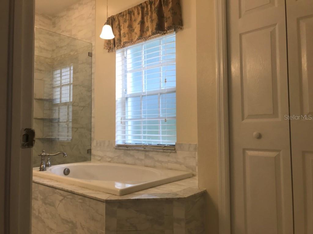 10409 MULLIGAN COURT, Tampa, FL 33647