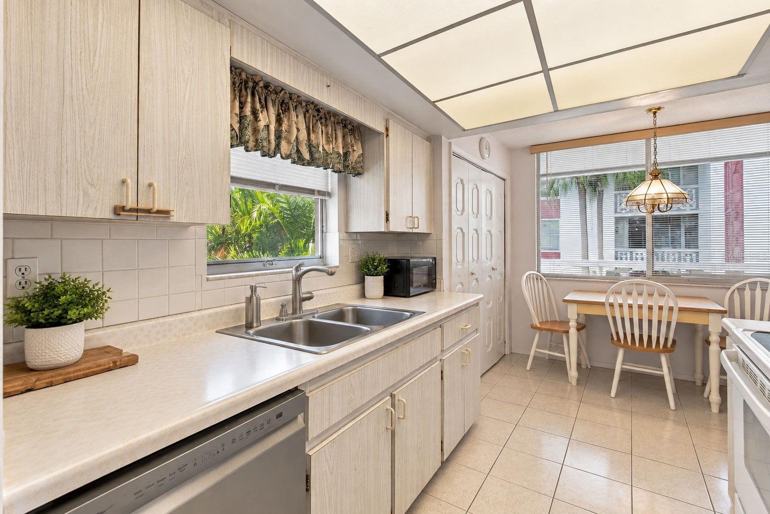 2630 PEARCE DRIVE, #211, Clearwater, FL 33764