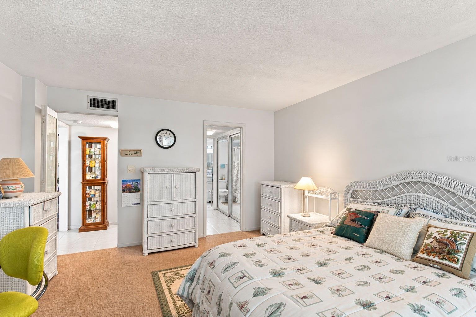 2630 PEARCE DRIVE, #211, Clearwater, FL 33764
