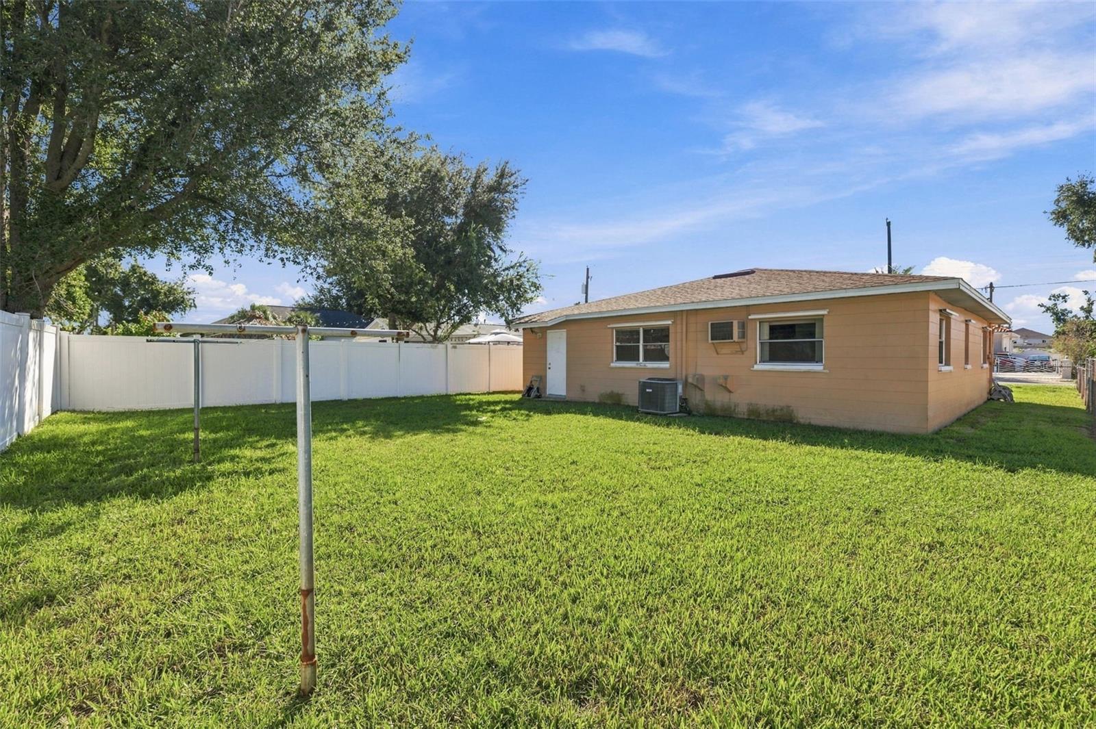 3409 W BRADDOCK STREET, Tampa, FL 33607