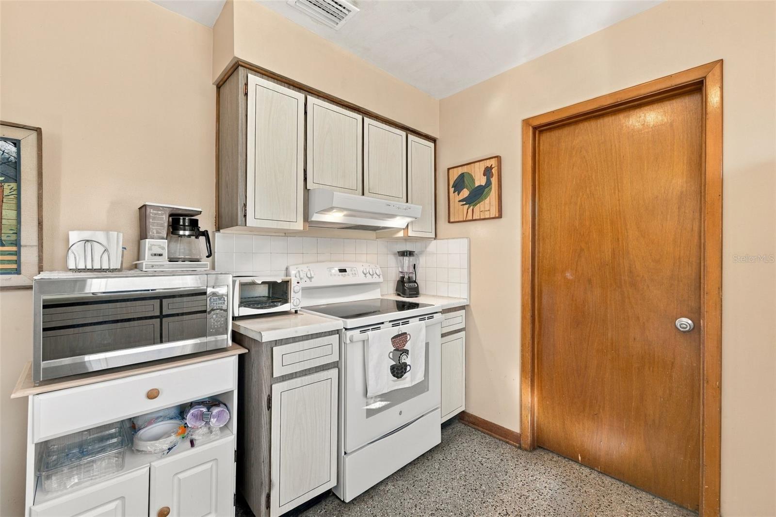 3409 W BRADDOCK STREET, Tampa, FL 33607
