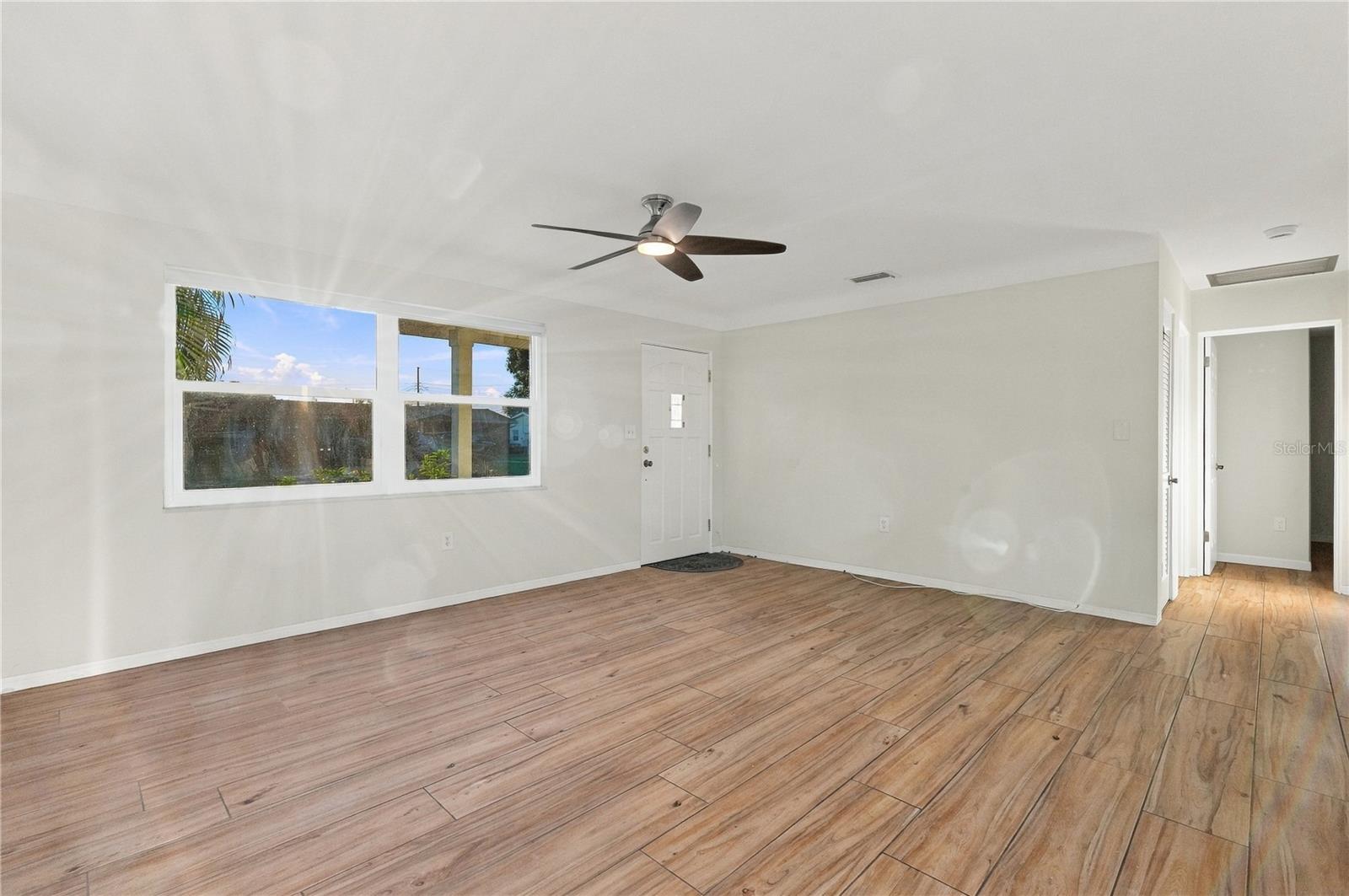 4822 60TH WAY N, Kenneth City, FL 33709