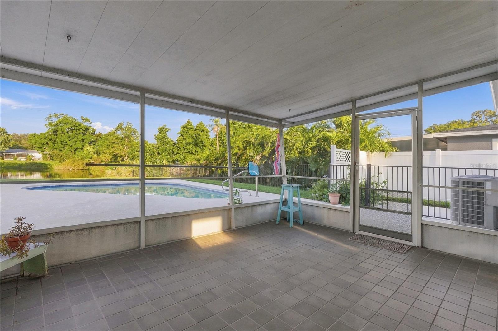 4822 60TH WAY N, Kenneth City, FL 33709