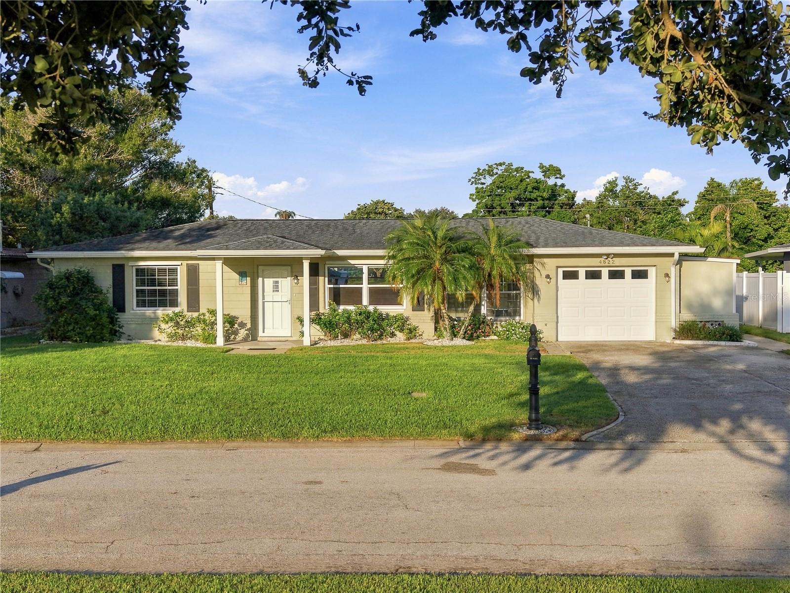 4822 60TH WAY N, Kenneth City, FL 33709