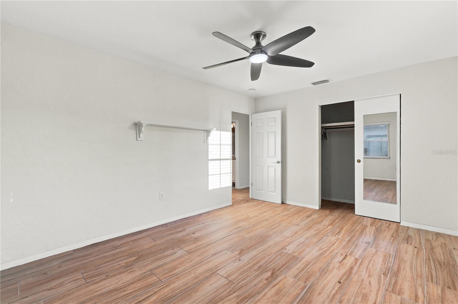 4822 60TH WAY N, Kenneth City, FL 33709