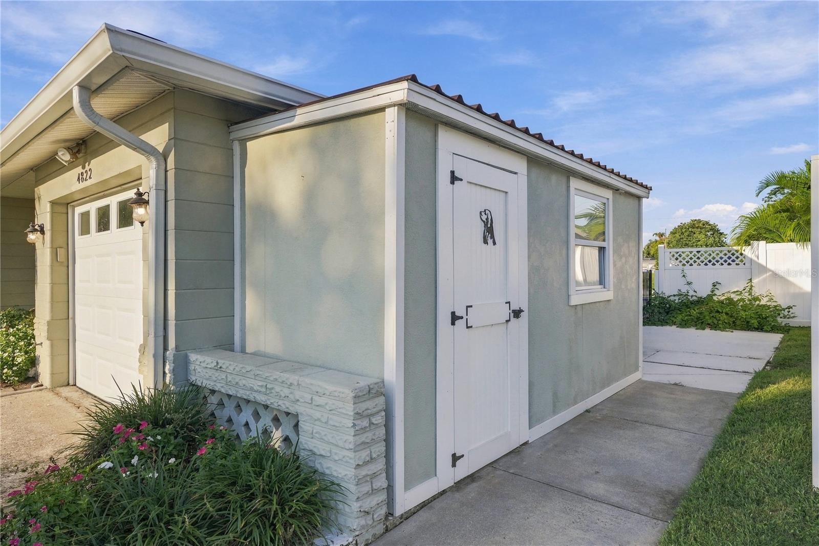 4822 60TH WAY N, Kenneth City, FL 33709