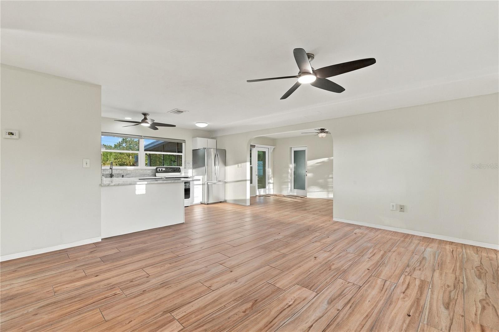 4822 60TH WAY N, Kenneth City, FL 33709