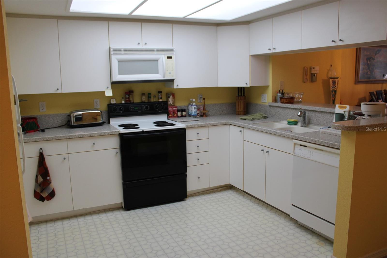 9722 INDIAN KEY TRAIL, #116, Seminole, FL 33776