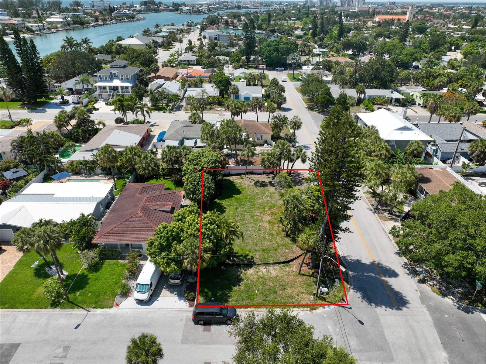 601 77TH AVENUE, St Pete Beach, FL 33706