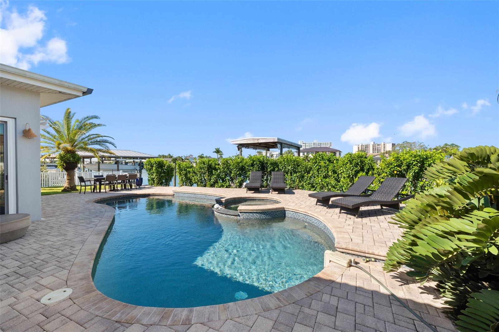 68 S WINDWARD ISLAND W, Clearwater Beach, FL 33767