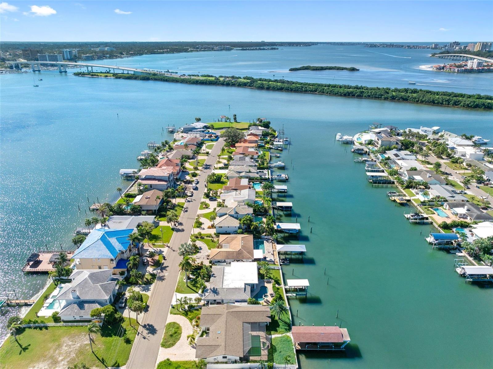 68 S WINDWARD ISLAND W, Clearwater Beach, FL 33767
