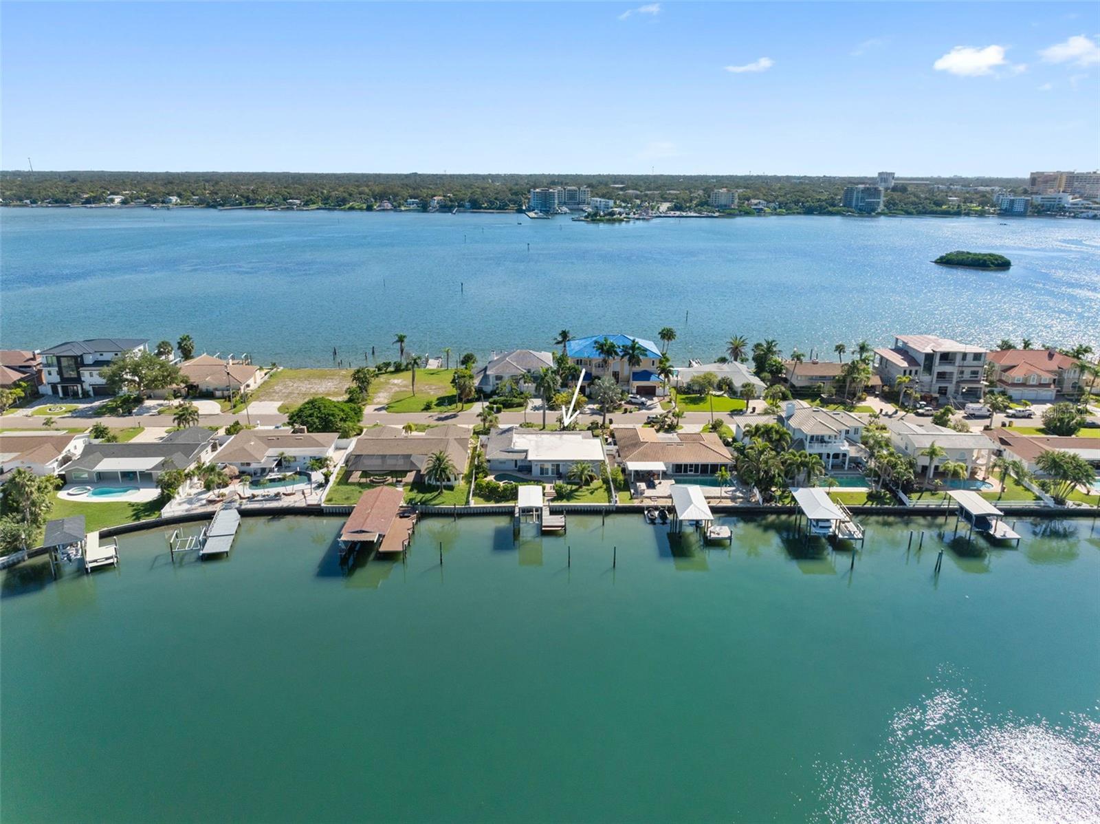 68 S WINDWARD ISLAND W, Clearwater Beach, FL 33767