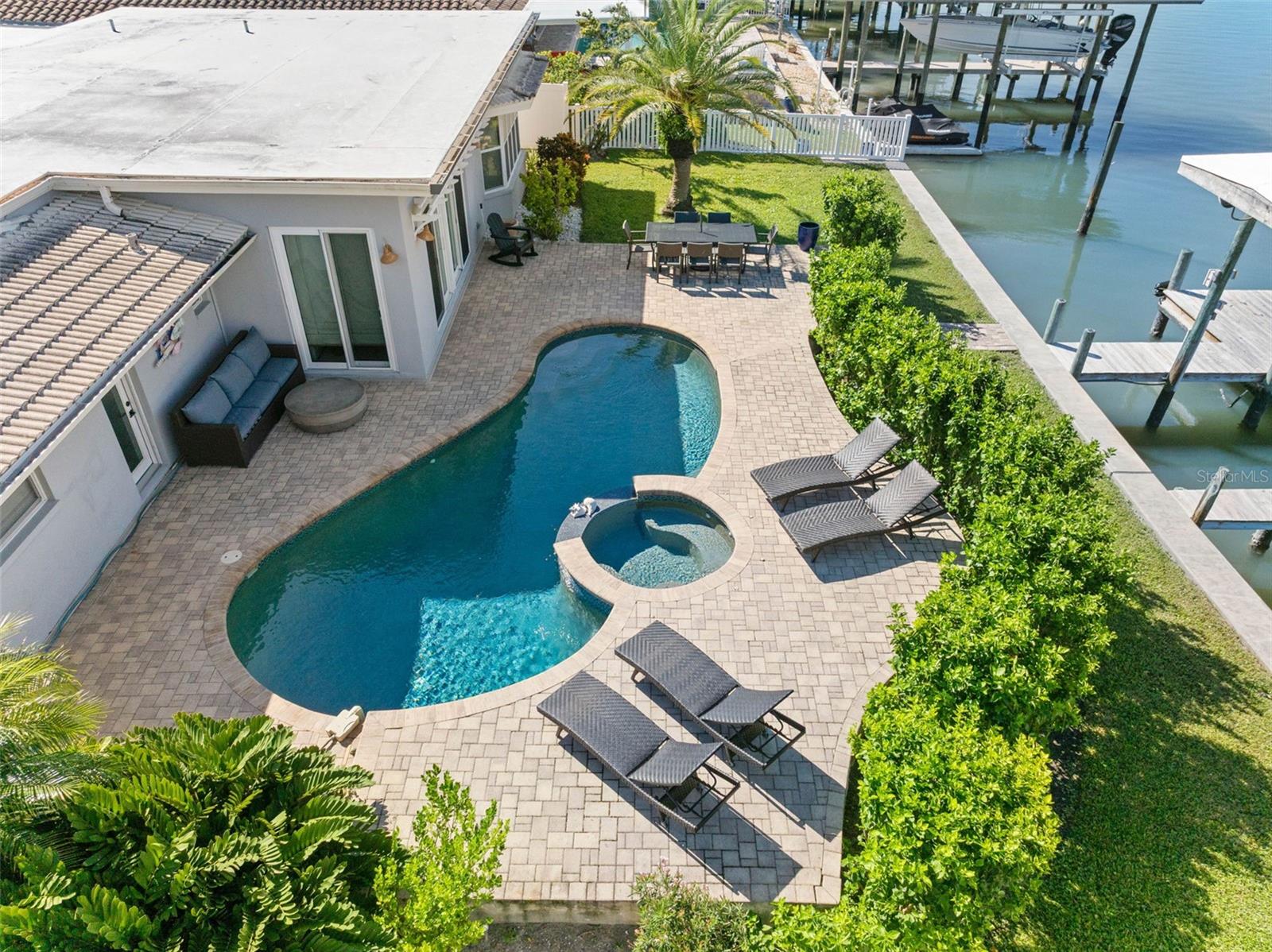 68 S WINDWARD ISLAND W, Clearwater Beach, FL 33767