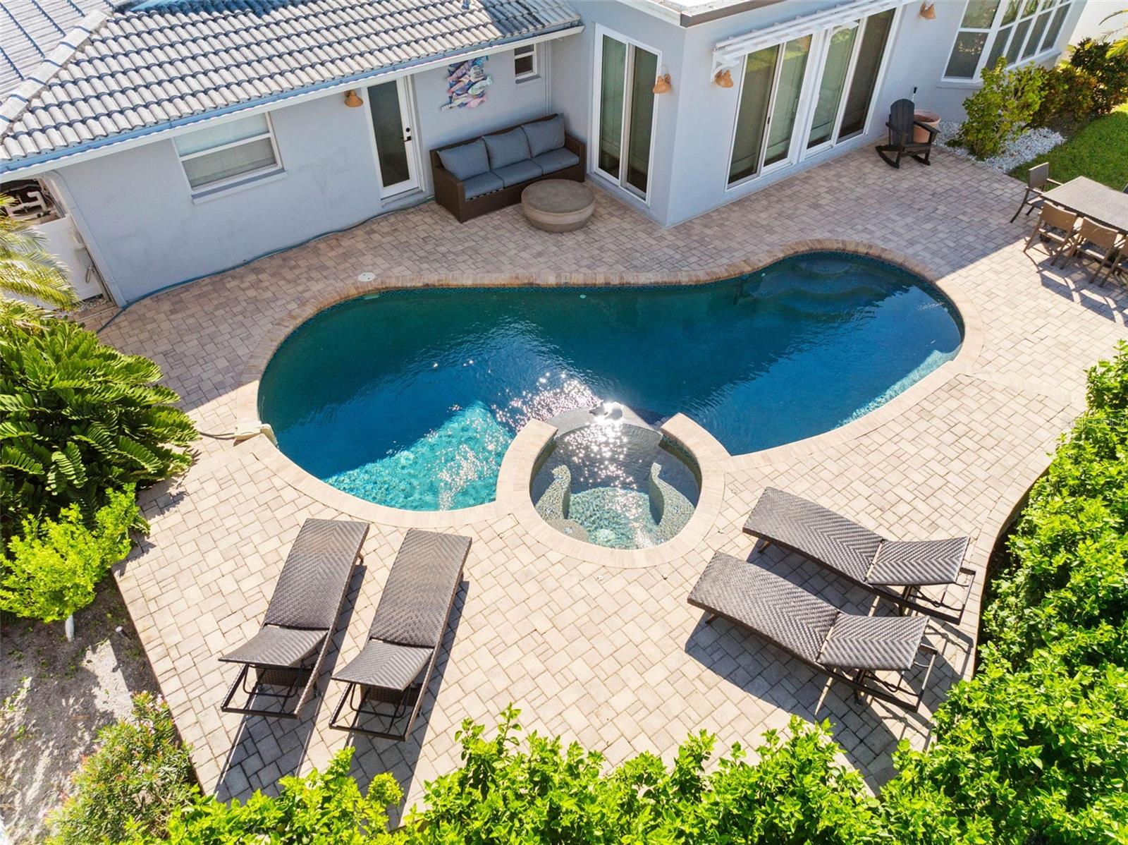 68 S WINDWARD ISLAND W, Clearwater Beach, FL 33767
