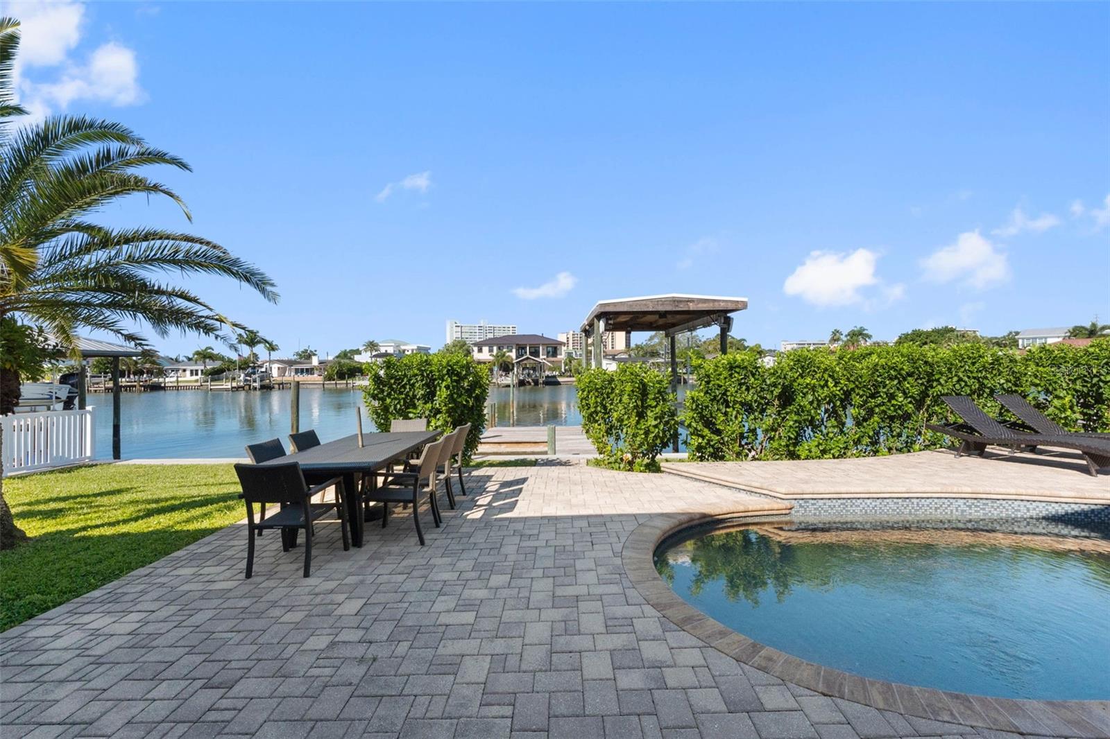 68 S WINDWARD ISLAND W, Clearwater Beach, FL 33767
