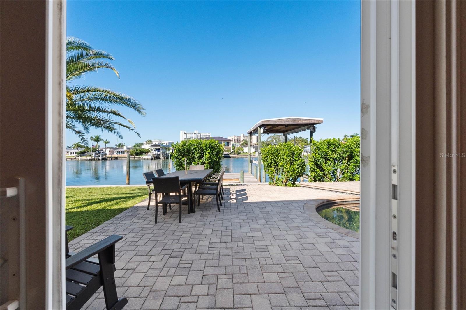 68 S WINDWARD ISLAND W, Clearwater Beach, FL 33767
