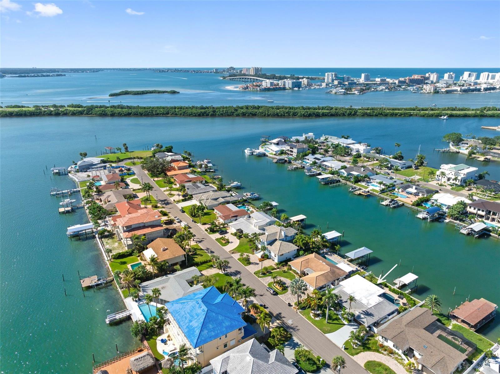 68 S WINDWARD ISLAND W, Clearwater Beach, FL 33767