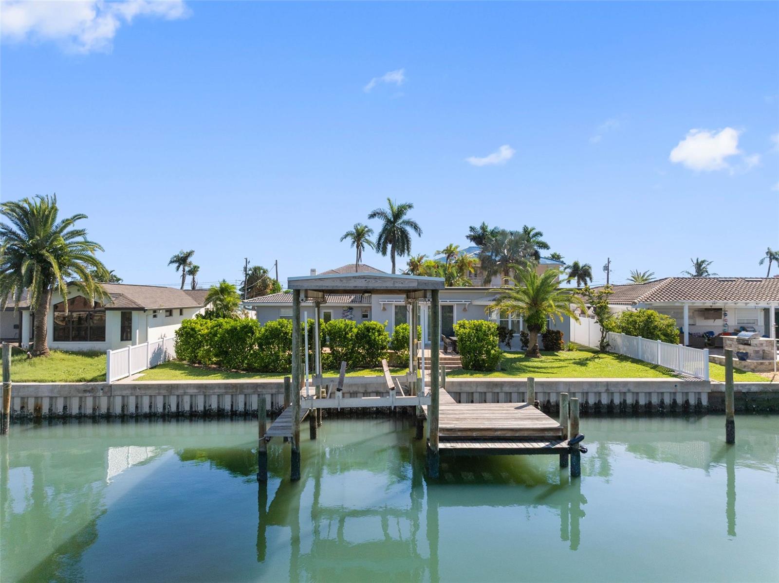 68 S WINDWARD ISLAND W, Clearwater Beach, FL 33767