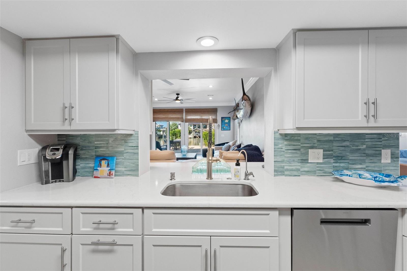 68 S WINDWARD ISLAND W, Clearwater Beach, FL 33767