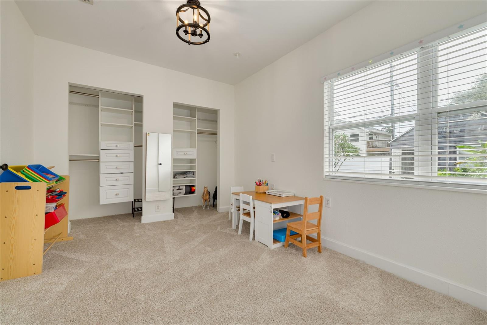 729 26TH AVENUE N, St Petersburg, FL 33704