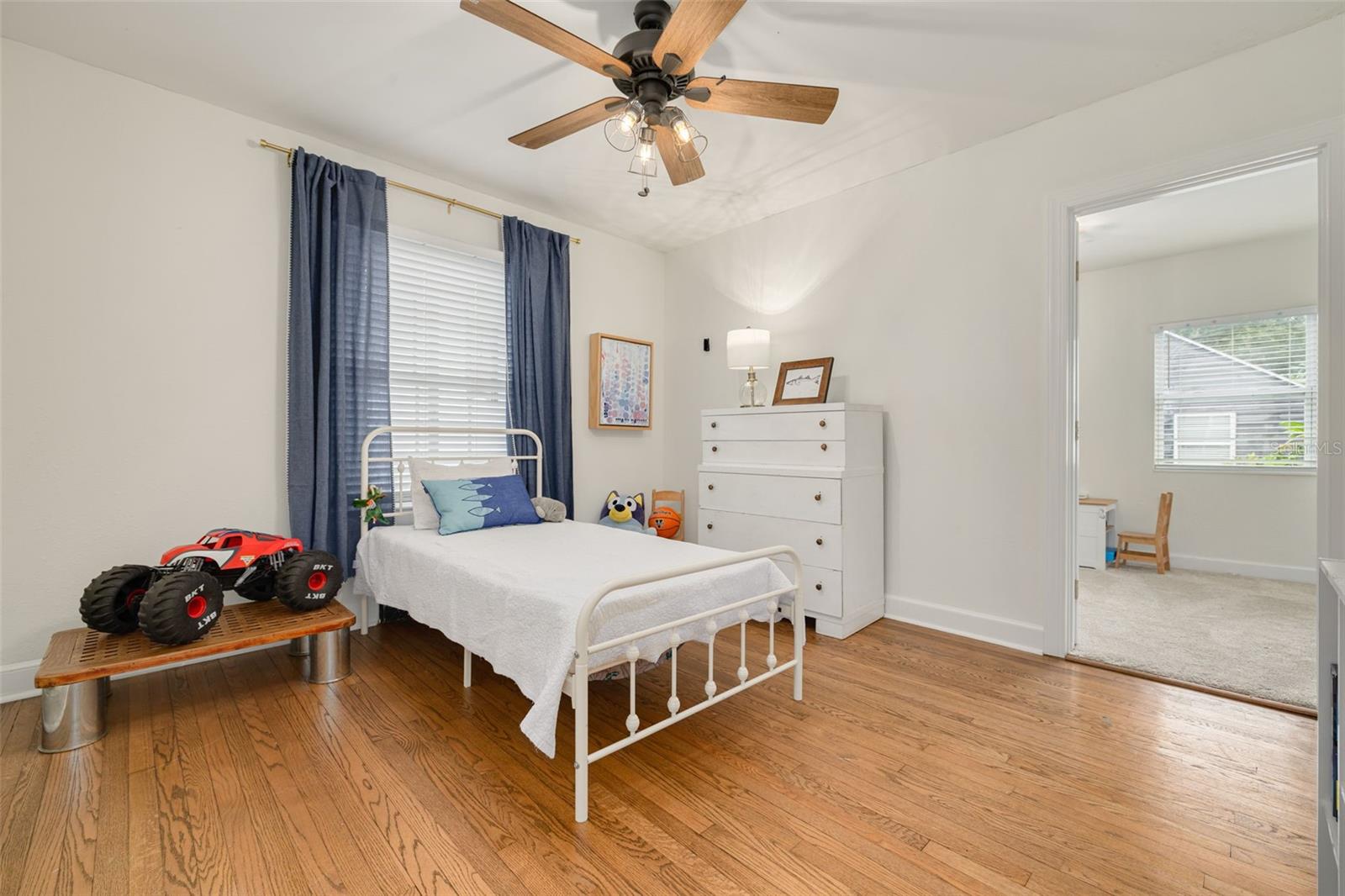 729 26TH AVENUE N, St Petersburg, FL 33704