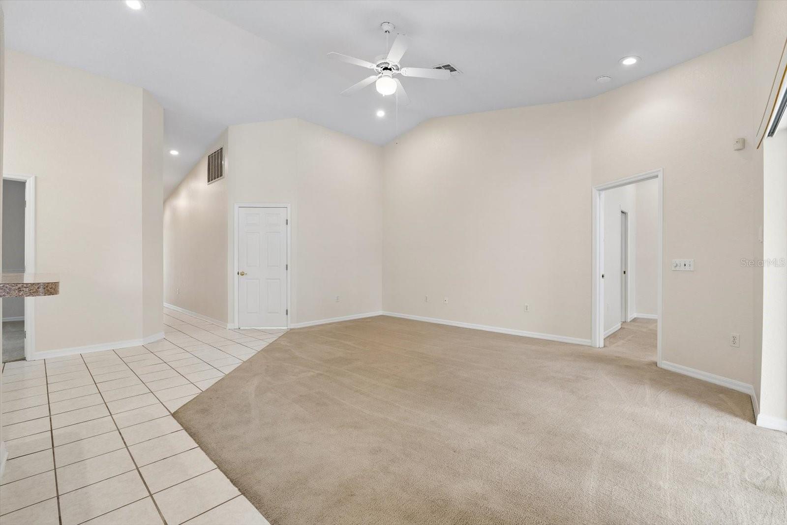 6864 BENDELOW DRIVE, Lakeland, FL 33810