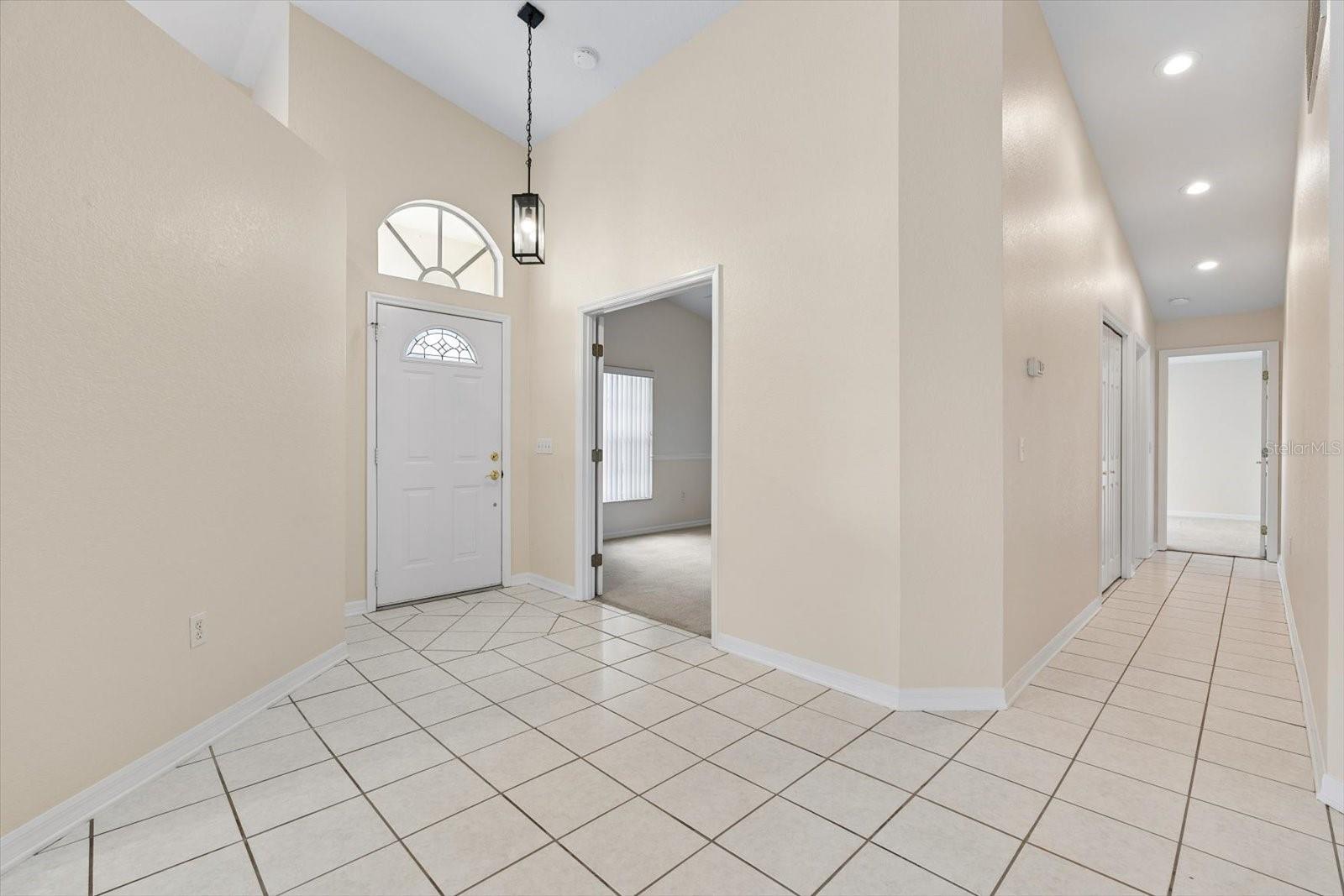 6864 BENDELOW DRIVE, Lakeland, FL 33810 6864 BENDELOW DRIVE, Lakeland, FL 33810