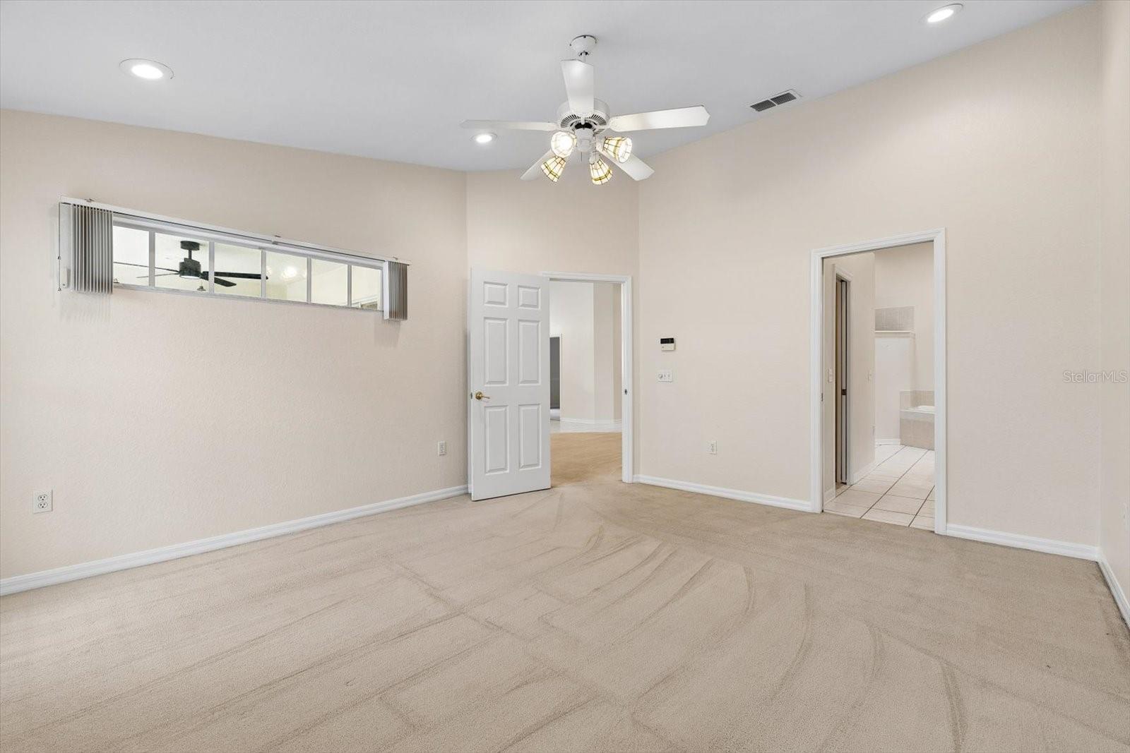 6864 BENDELOW DRIVE, Lakeland, FL 33810