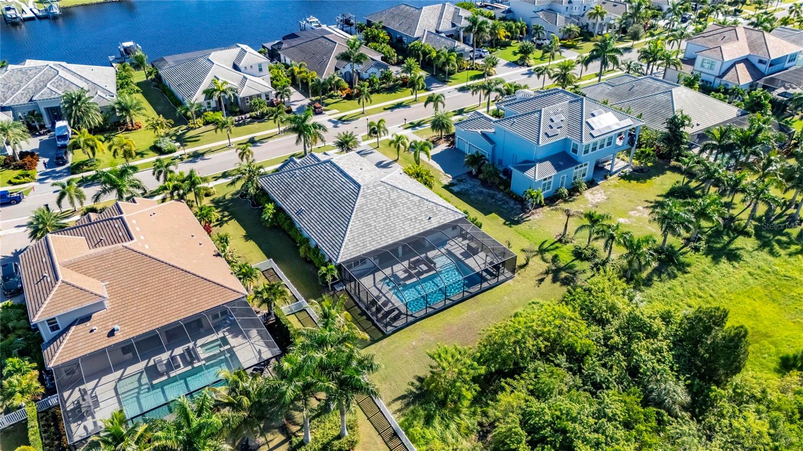 816 MANNS HARBOR DRIVE, Apollo Beach, FL 33572