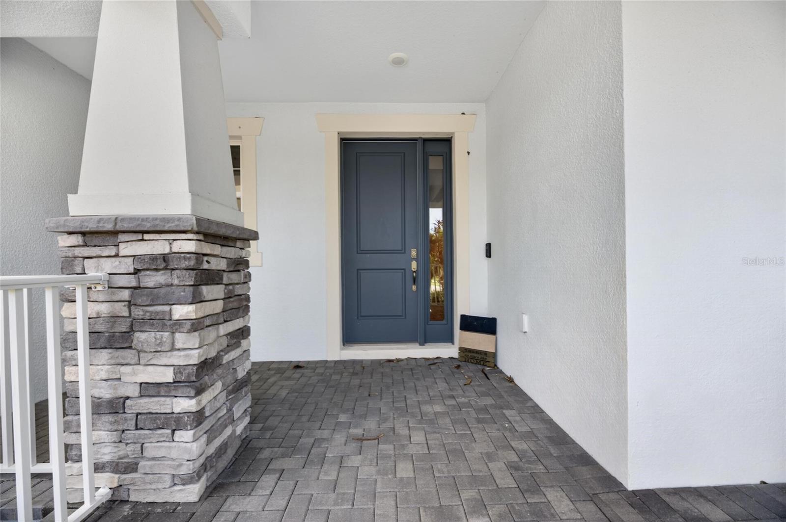 816 MANNS HARBOR DRIVE, Apollo Beach, FL 33572