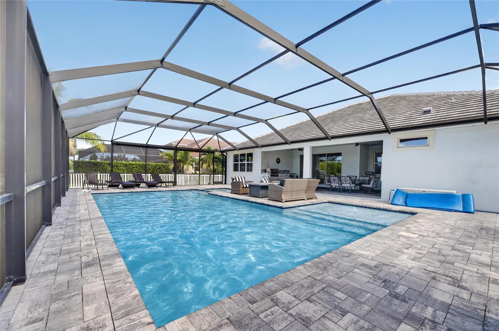 816 MANNS HARBOR DRIVE, Apollo Beach, FL 33572