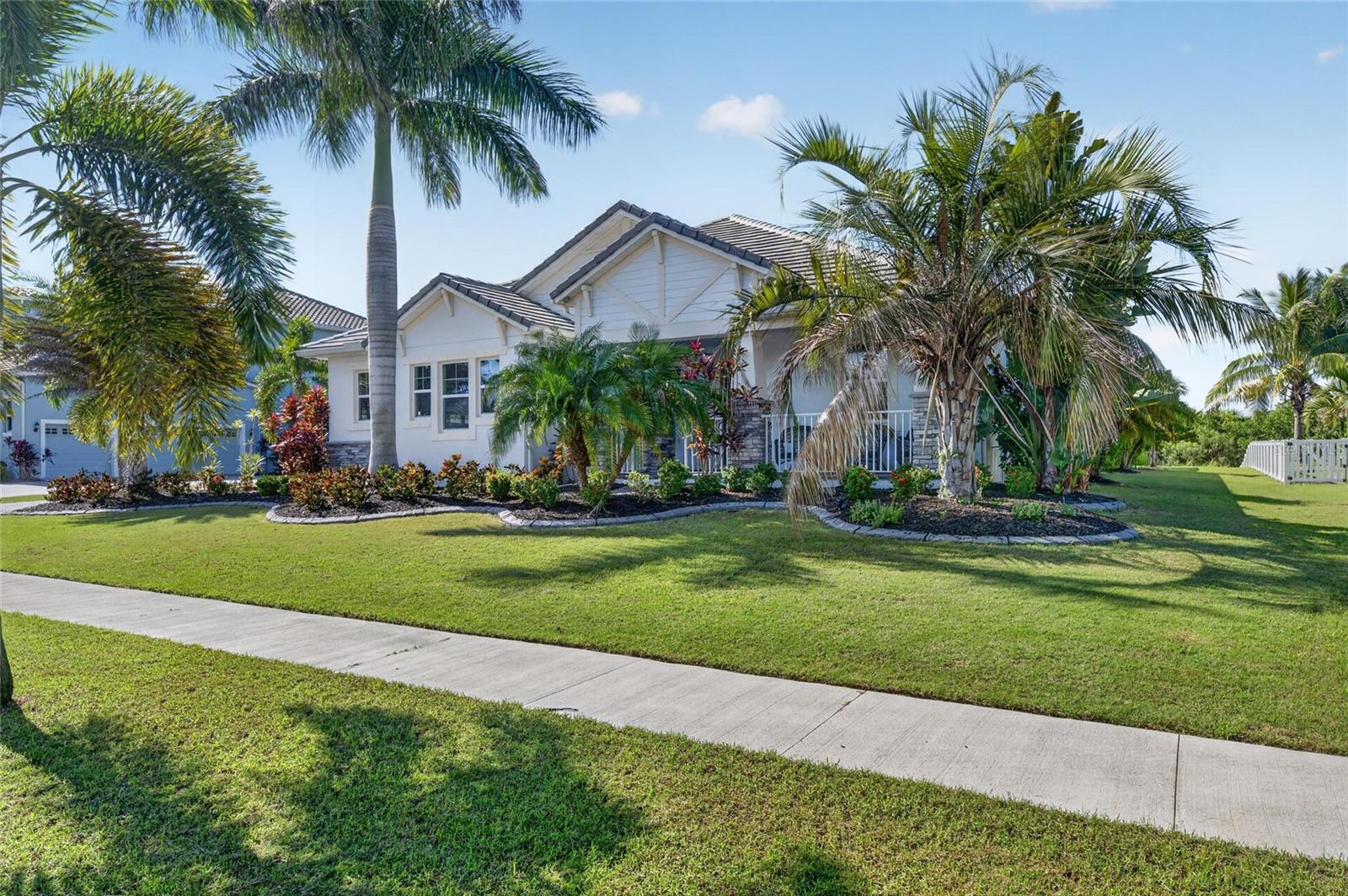 816 MANNS HARBOR DRIVE, Apollo Beach, FL 33572