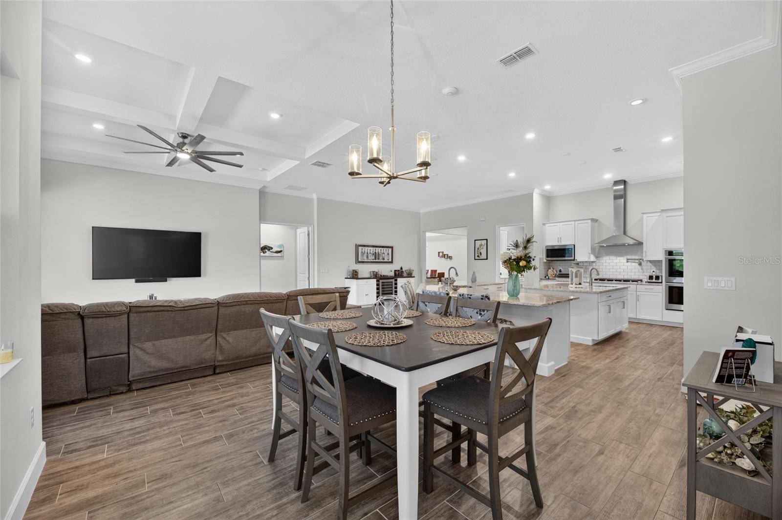 816 MANNS HARBOR DRIVE, Apollo Beach, FL 33572