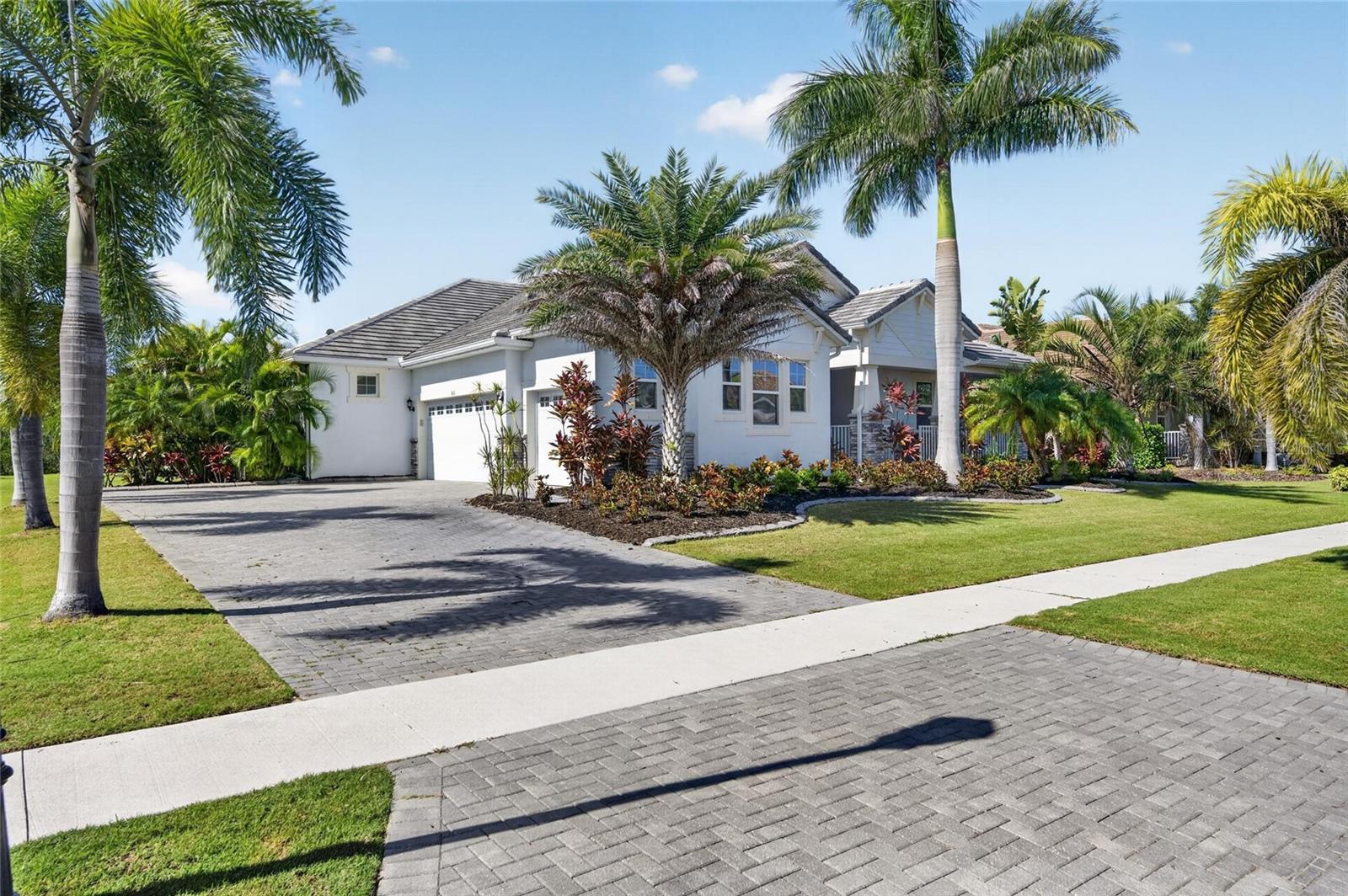 816 MANNS HARBOR DRIVE, Apollo Beach, FL 33572