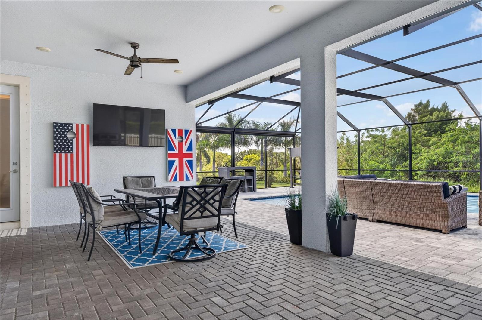 816 MANNS HARBOR DRIVE, Apollo Beach, FL 33572