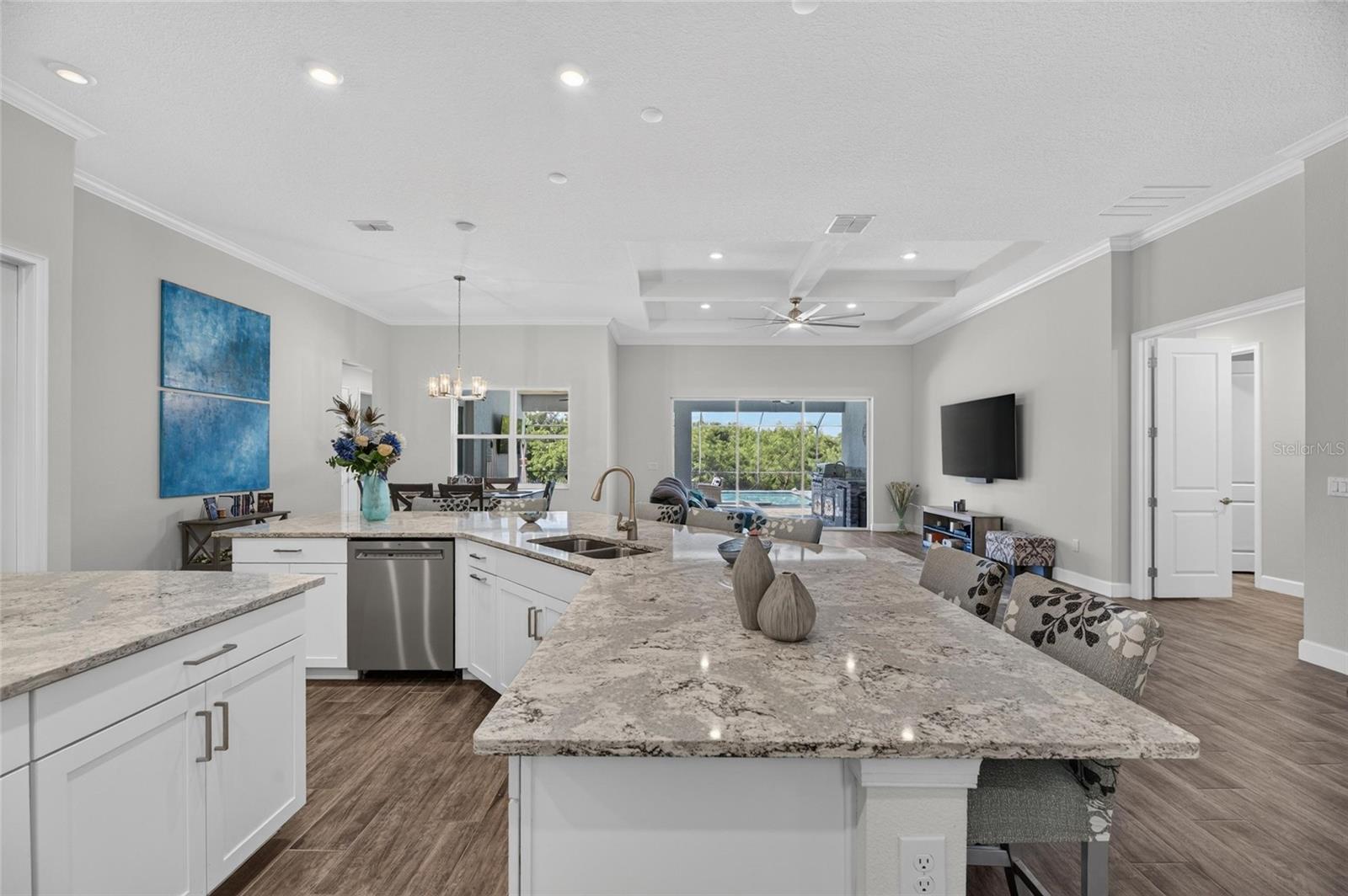 816 MANNS HARBOR DRIVE, Apollo Beach, FL 33572