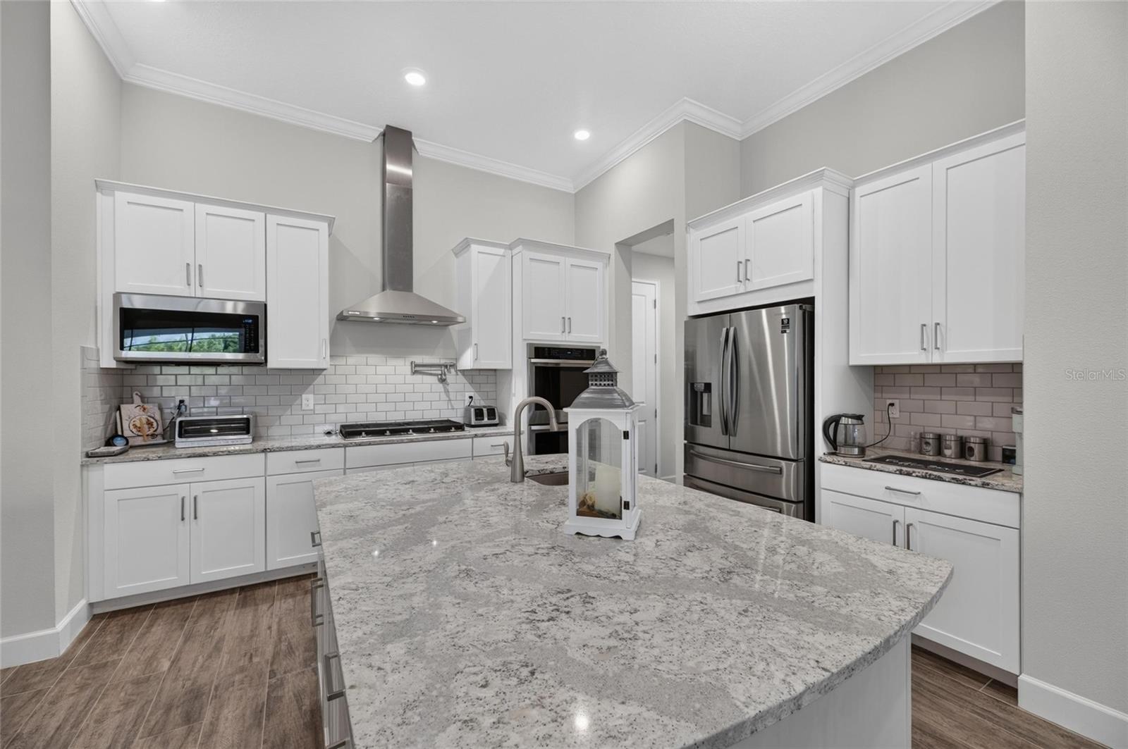 816 MANNS HARBOR DRIVE, Apollo Beach, FL 33572