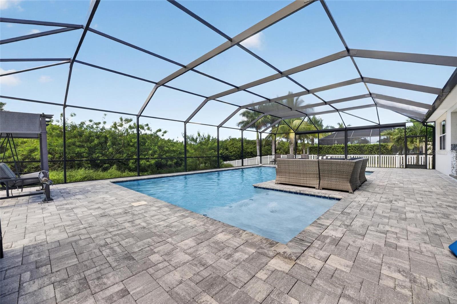 816 MANNS HARBOR DRIVE, Apollo Beach, FL 33572