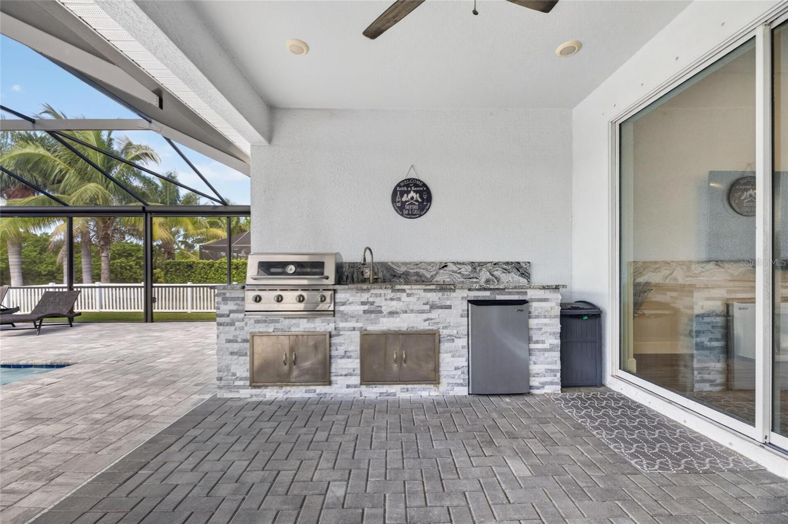 816 MANNS HARBOR DRIVE, Apollo Beach, FL 33572 816 MANNS HARBOR DRIVE, Apollo Beach, FL 33572