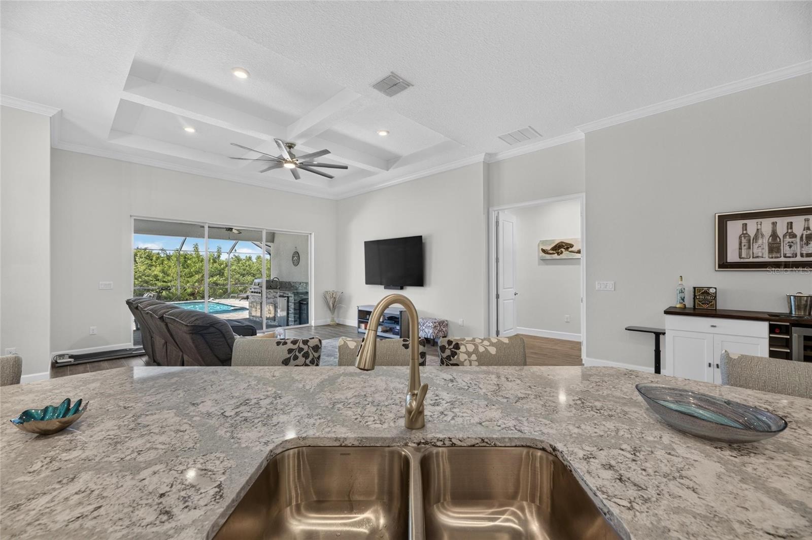 816 MANNS HARBOR DRIVE, Apollo Beach, FL 33572 816 MANNS HARBOR DRIVE, Apollo Beach, FL 33572