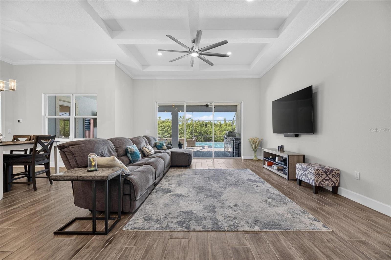 816 MANNS HARBOR DRIVE, Apollo Beach, FL 33572