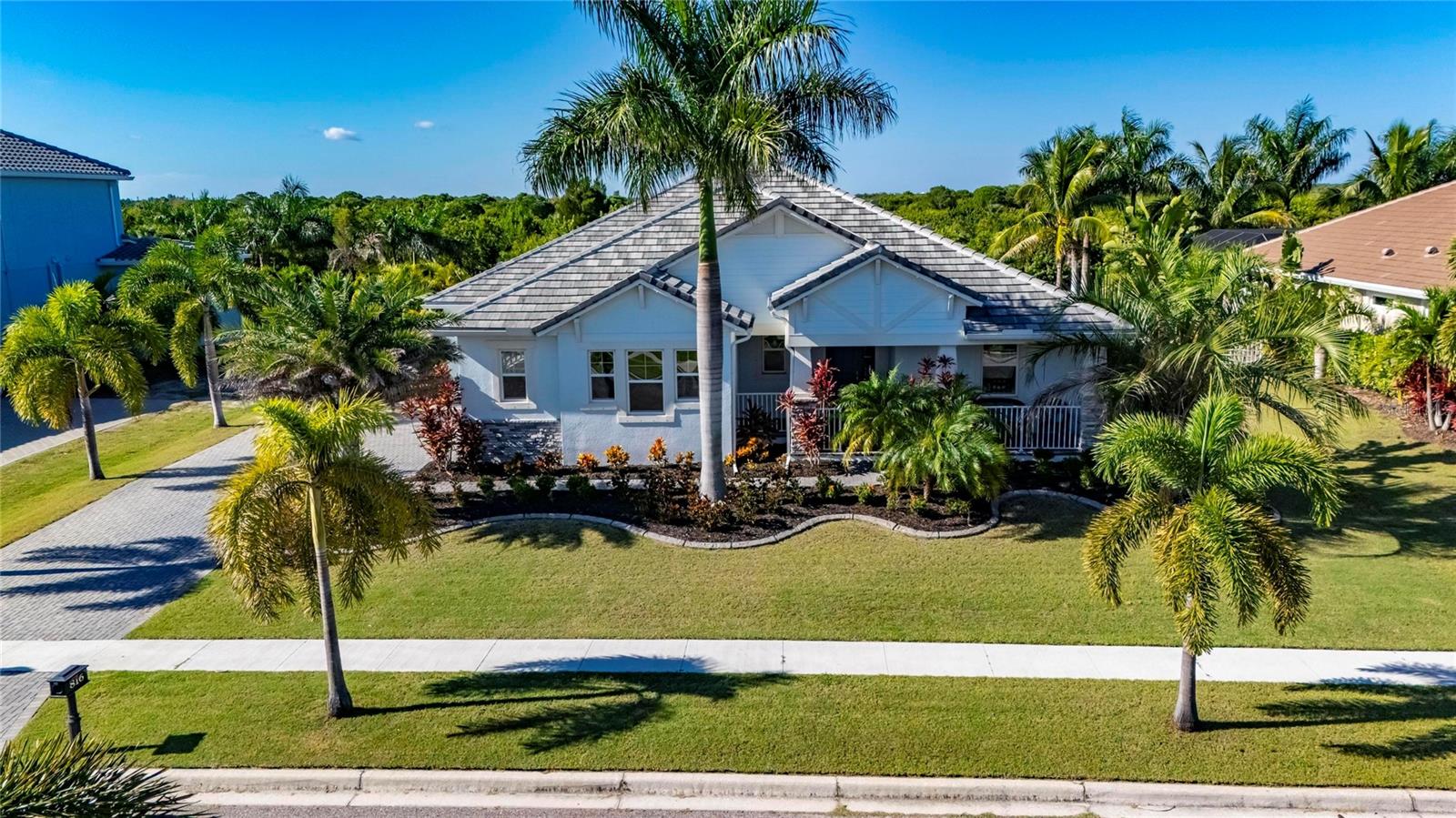 816 MANNS HARBOR DRIVE, Apollo Beach, FL 33572