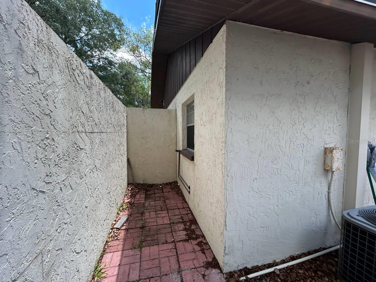 5800 MONTANA AVENUE, New Port Richey, FL 34652