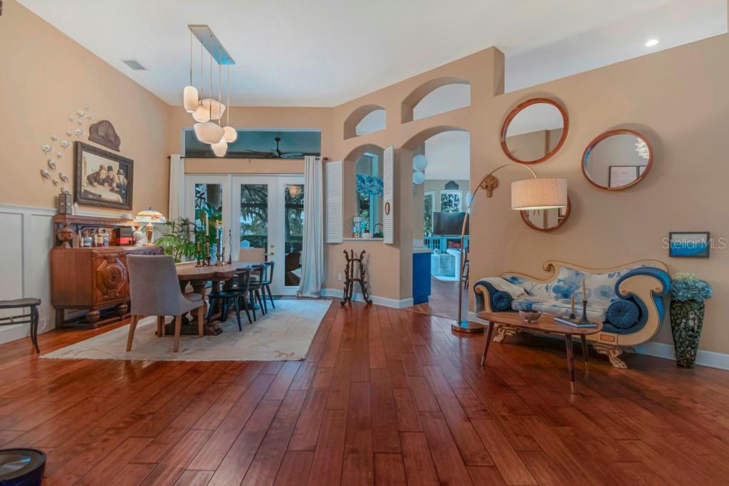 *Bright and Open Floor Plan Living Spaces